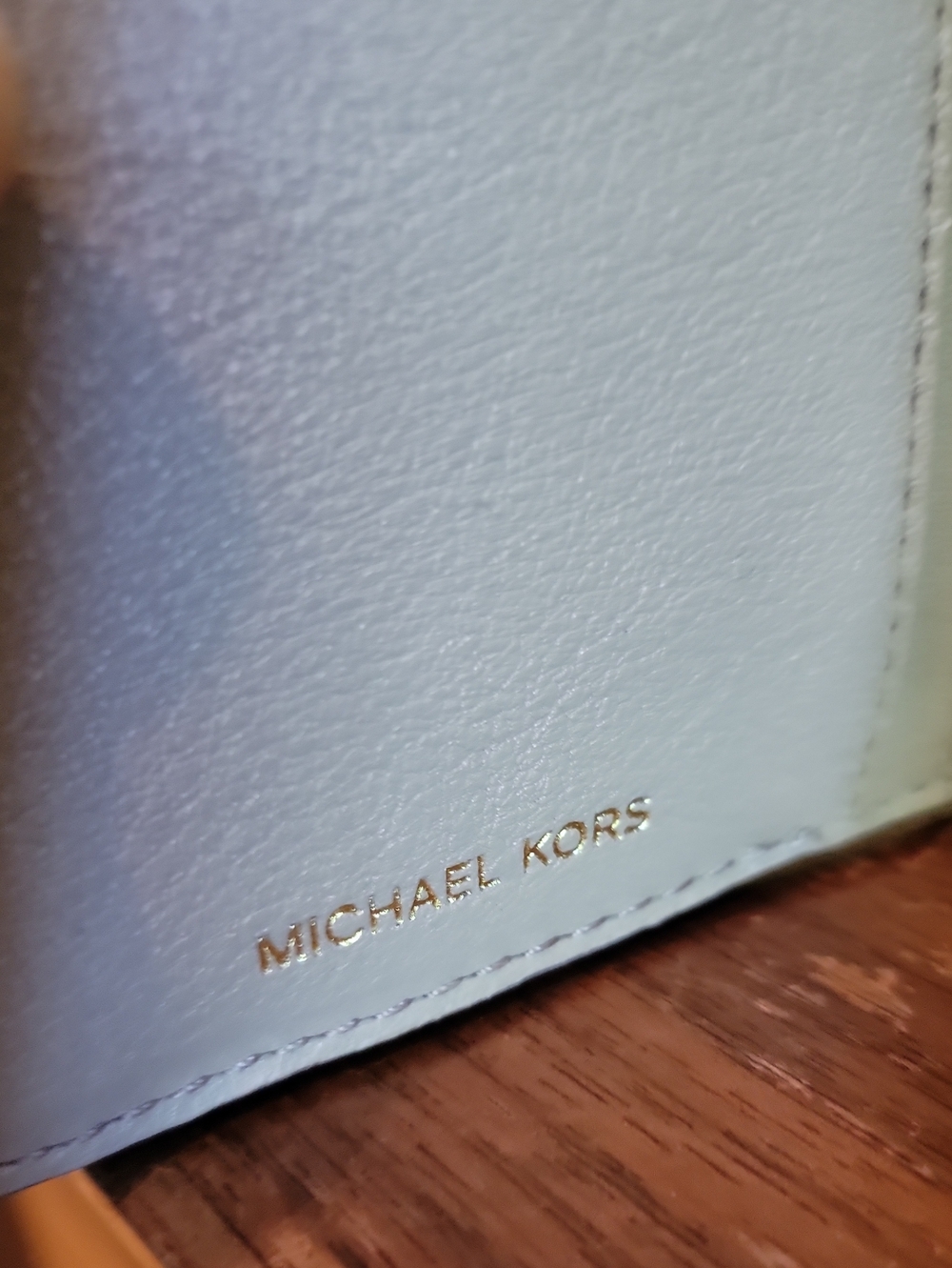 Michael Kors Cream Leather Continental Wallet with Gold MK Emblem - Picture 7 of 11
